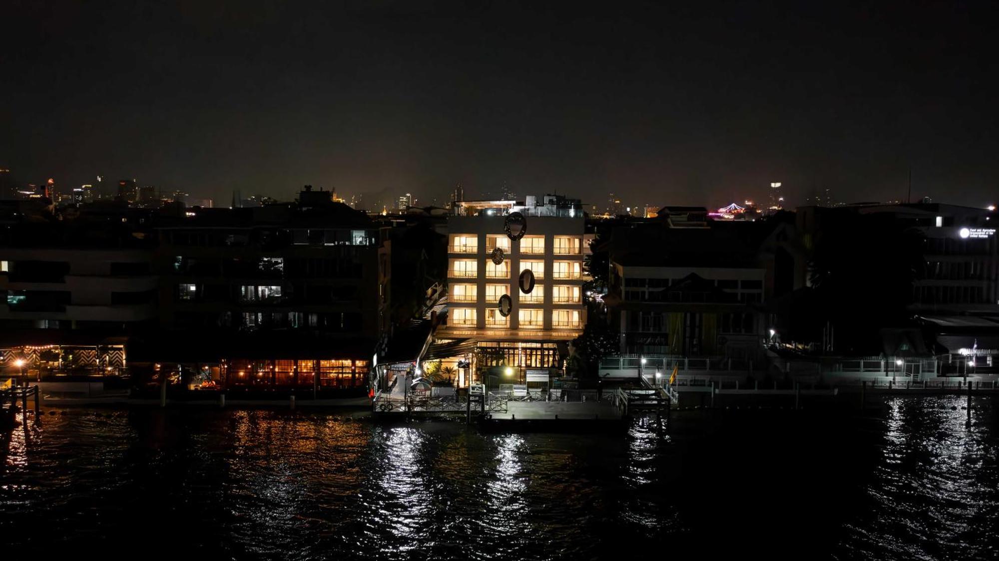 The Standardx, Bangkok Phra Arthit Hotel Exterior foto