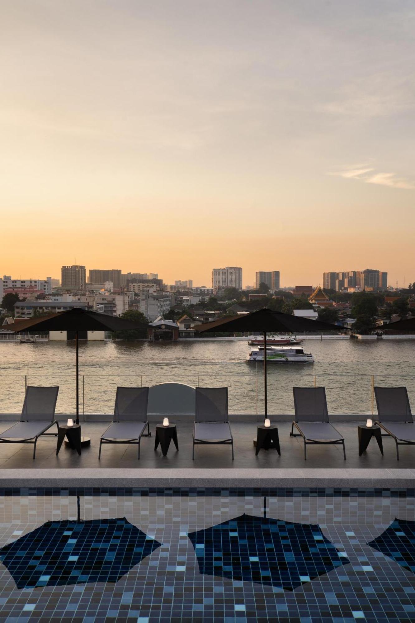 The Standardx, Bangkok Phra Arthit Hotel Exterior foto