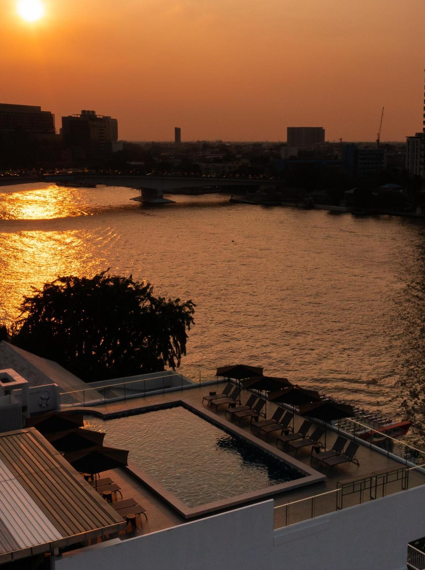 The Standardx, Bangkok Phra Arthit Hotel Exterior foto
